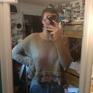 Lace trim cropped sweater